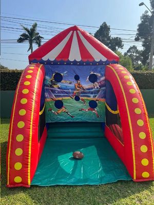Football Carnival Inflatable Games 2x2x2.5m For Playground Park