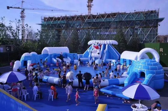Snow World Outdoor Inflatable Waterpark Customized With Big Round Pool